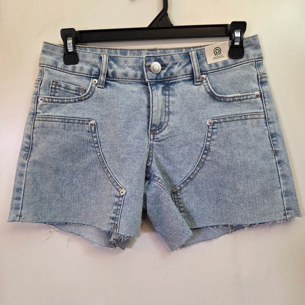 No Boundaries Womens Relaxed Denim Shorts Light Wash Raw Hem 5" Inseam 00 NEW